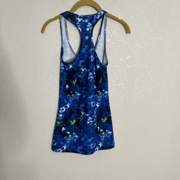 Lululemon Blue Polka Dot Exercise Athletic Tank 4 - Picture 4 of 5
